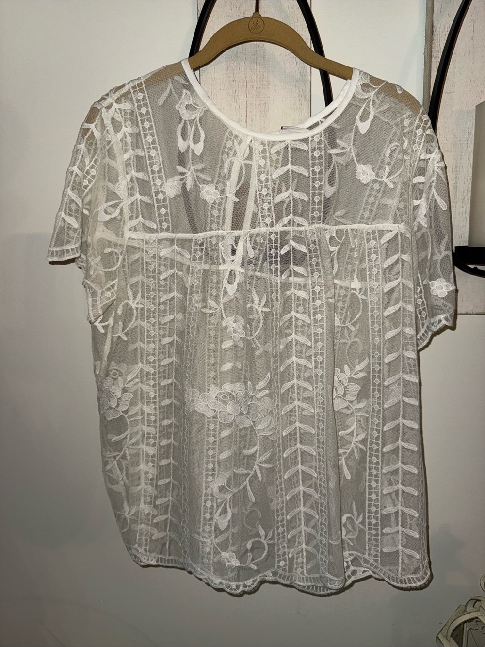 White Floral Lace Short Sleeve Top